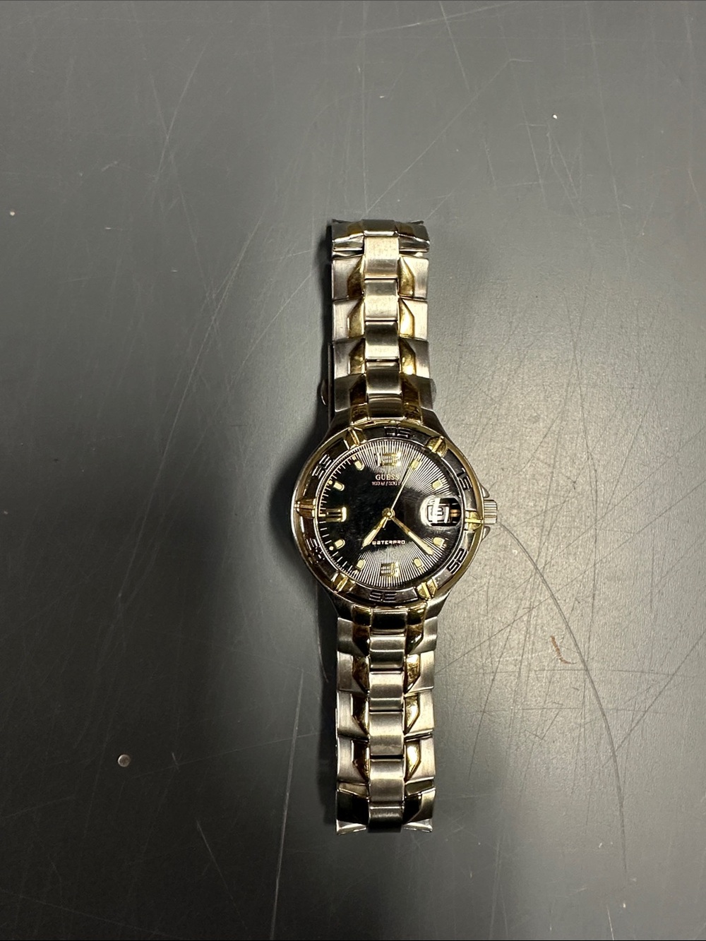 Men’s Vintage Guess Watch